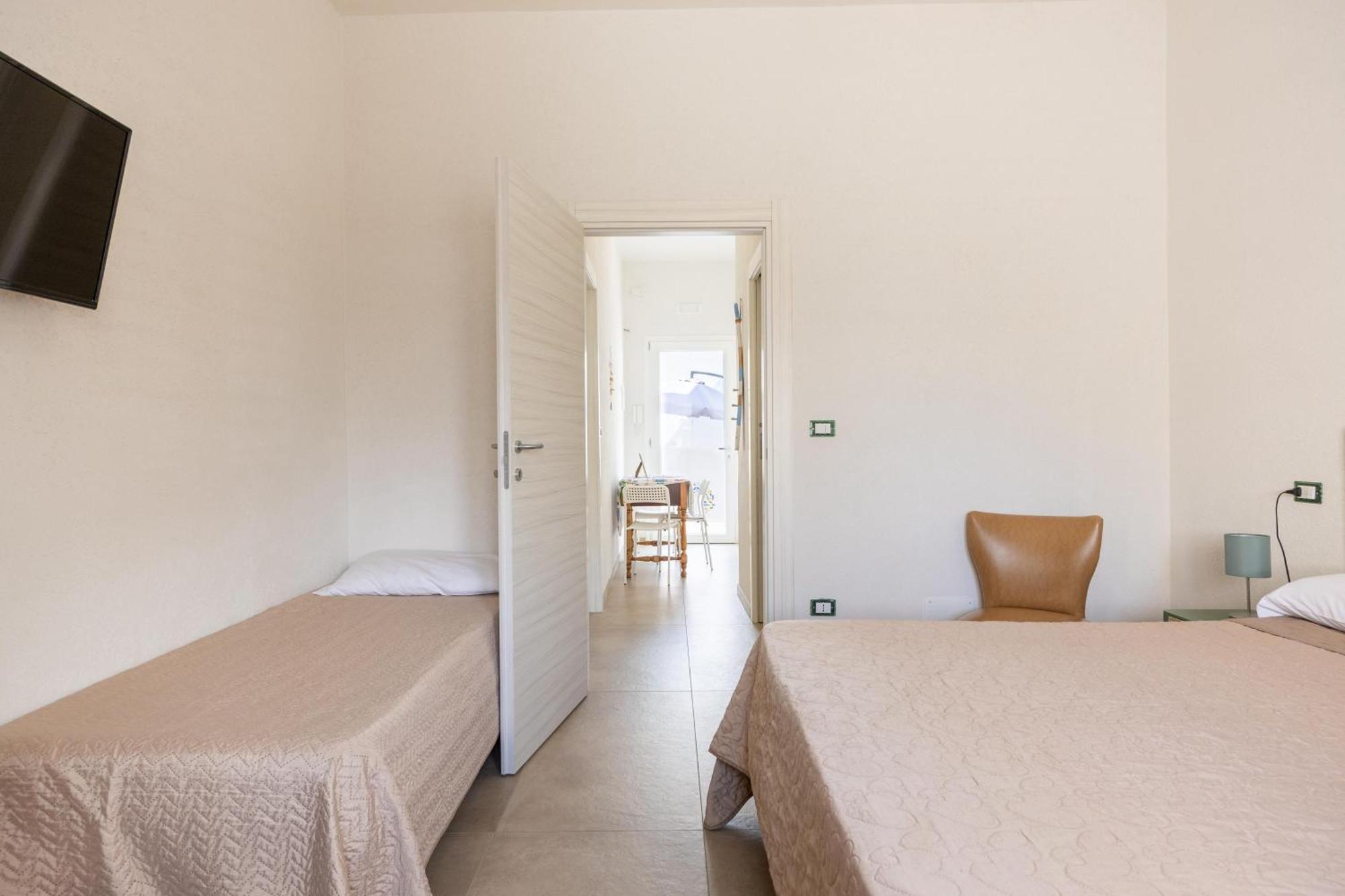 La Casa Di Zia Dedera Lejlighed Torre Santa Sabina Eksteriør billede